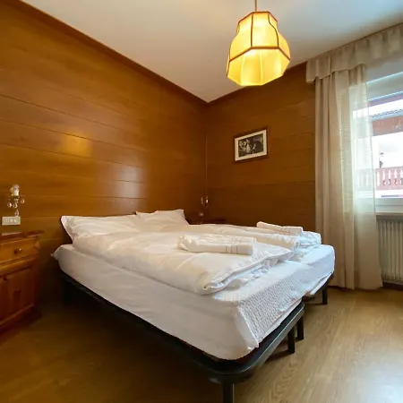 Ginestra 3 Apartment *